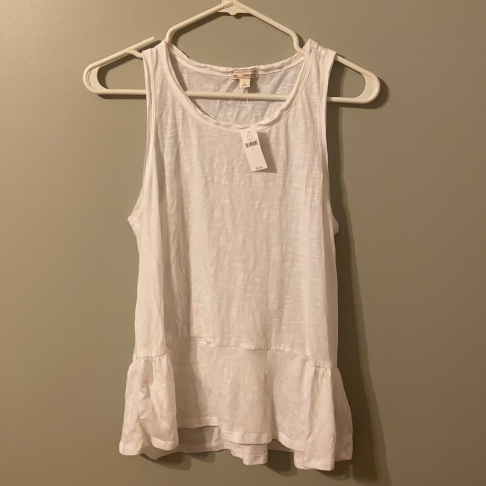 Gap | White Ruffle Tank